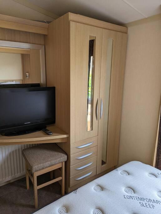 6 Berth Holiday Home On Ocean Edge Near Morecambe Heysham Exterior foto